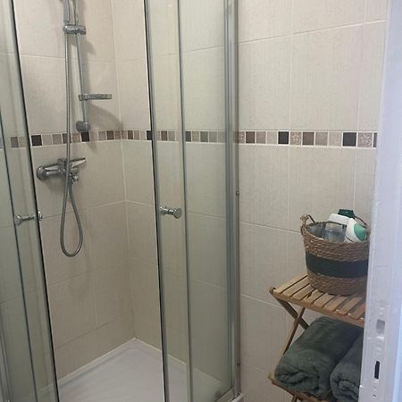 Appart T3 Proche Metro -Draps Et Serviettes Inclus Marseille Exterior photo